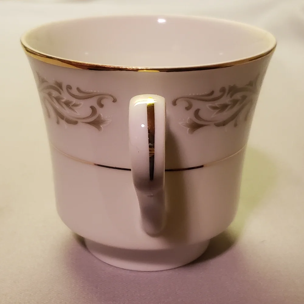 1 Vtg Coffee Tea Hot Chocolate Cup W/Footer Allegro By Royal Worcester